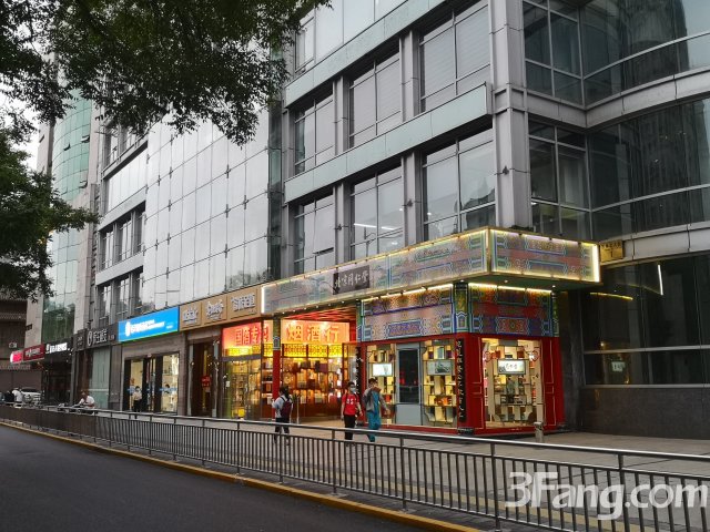  李乃滨推荐国旅大厦621平招展厅，餐饮，超市，服装，旅游产品 